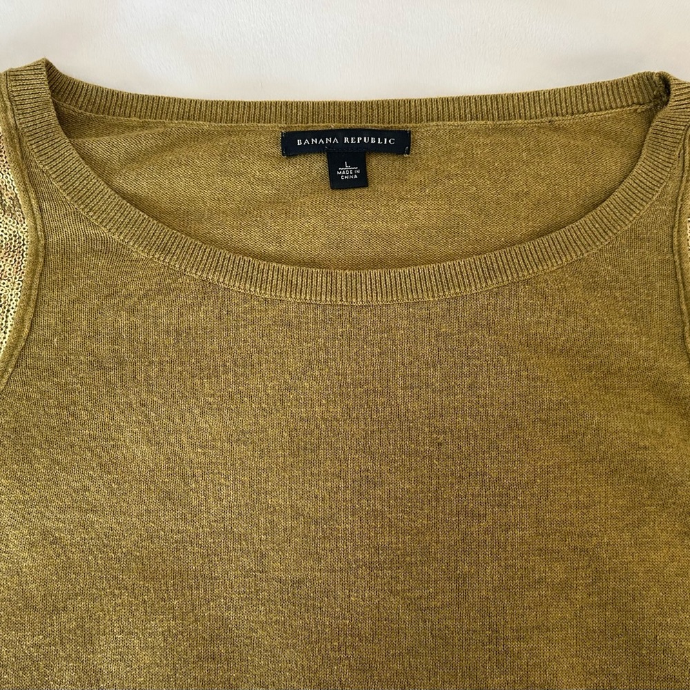 Banana Republic Olive Green Knit Sweater with Sparkly Shoulder Accents Size L - Picture 8 of 9